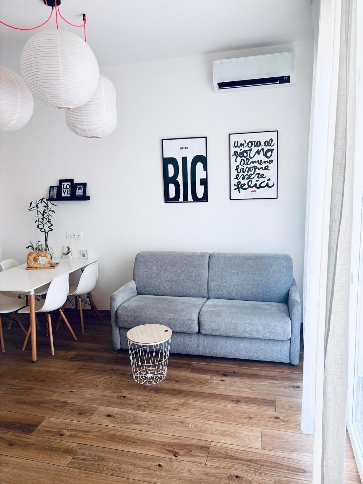M4 White Monolocale Moderno E Funzionale Apartment Scandicci Bagian luar foto