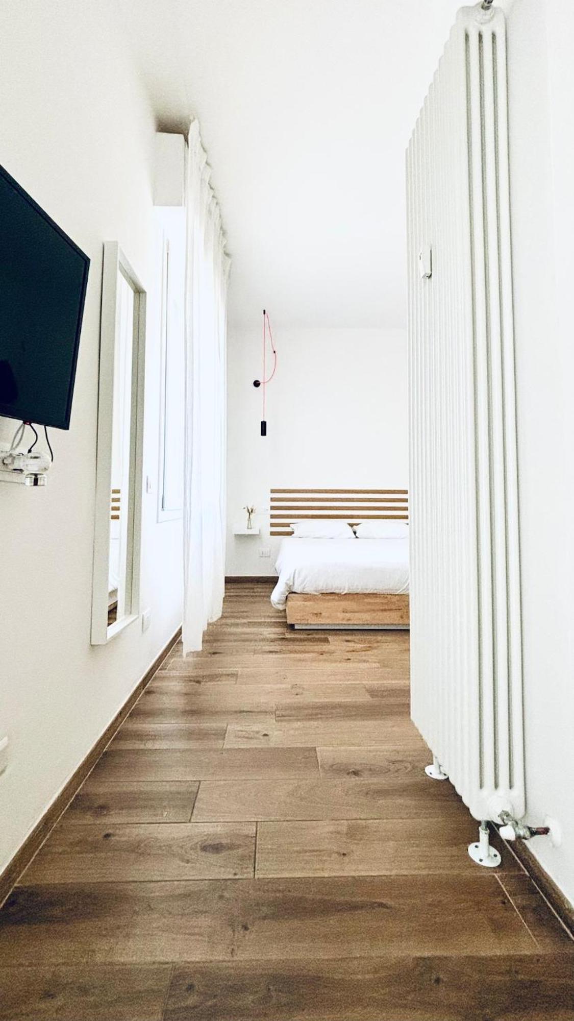 M4 White Monolocale Moderno E Funzionale Apartment Scandicci Bagian luar foto